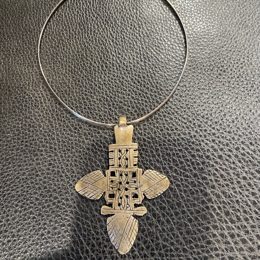 Sterling silver necklace and pendant